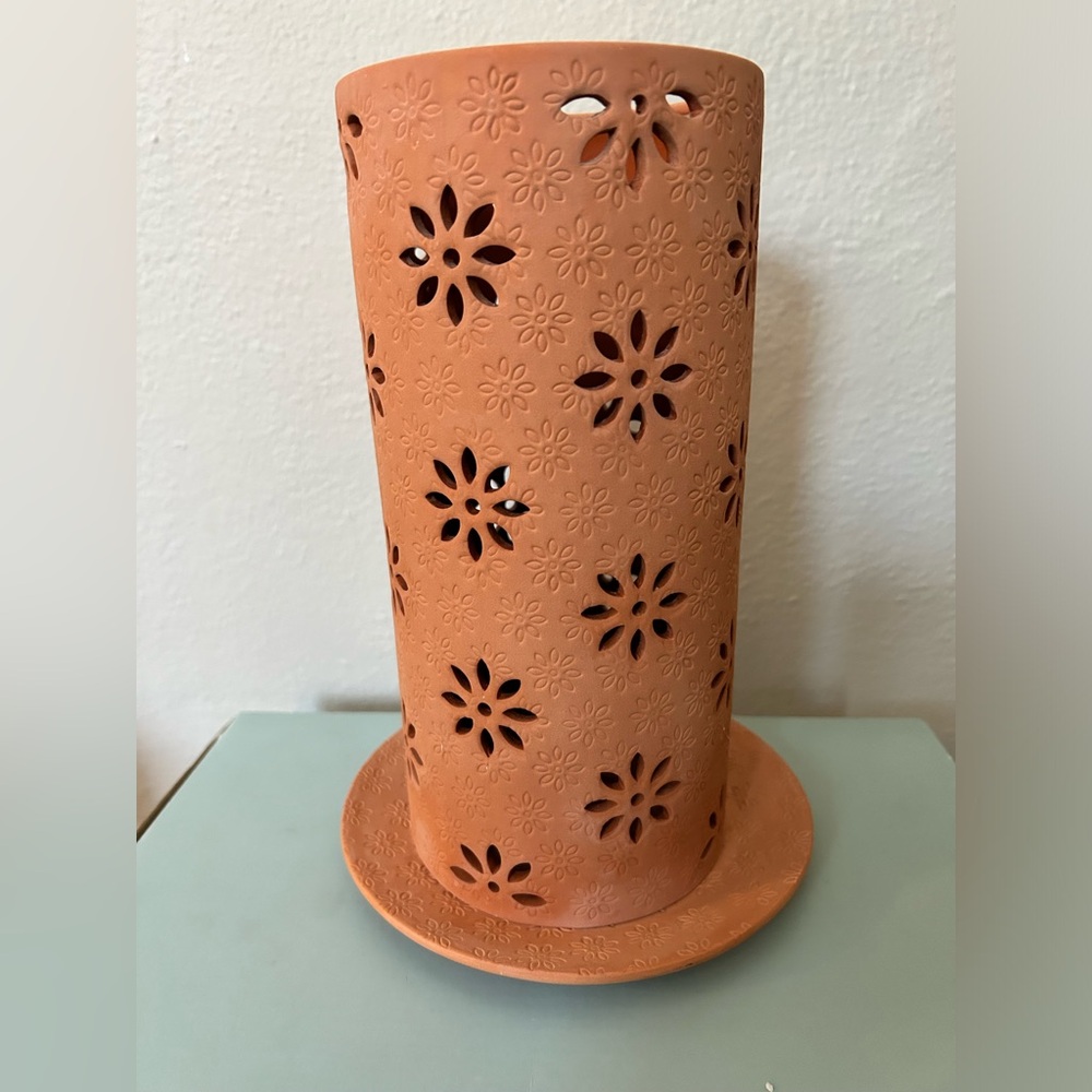PartyLite Terra Blossom Pillar Lantern